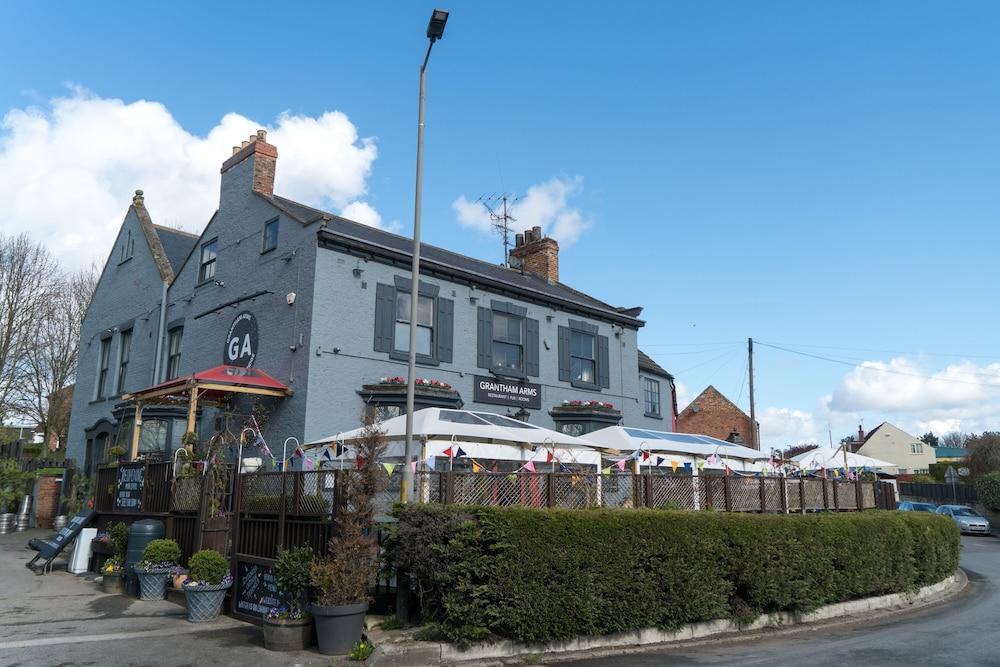 Grantham Arms - Featured Image