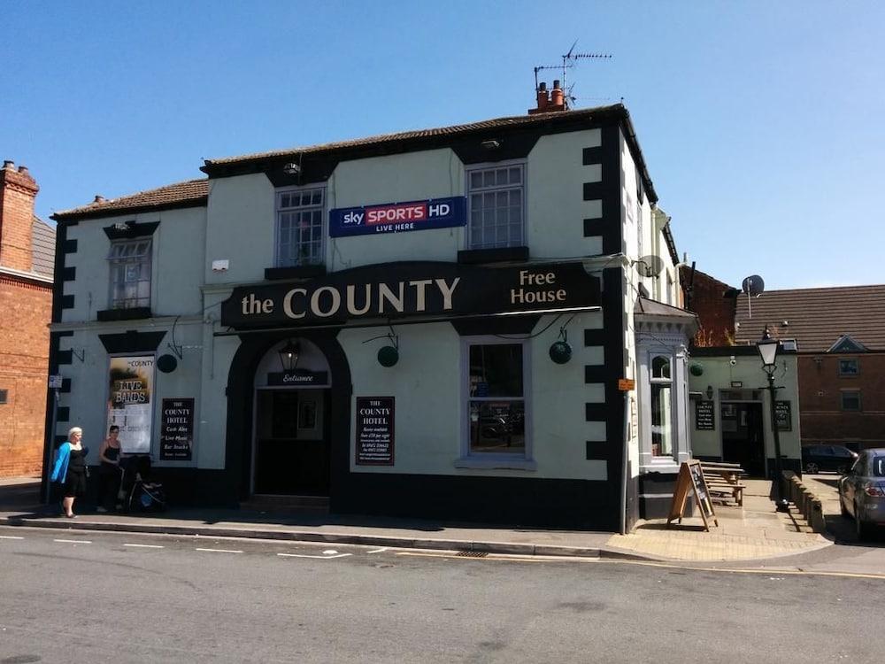 The County Hotel - Featured Image