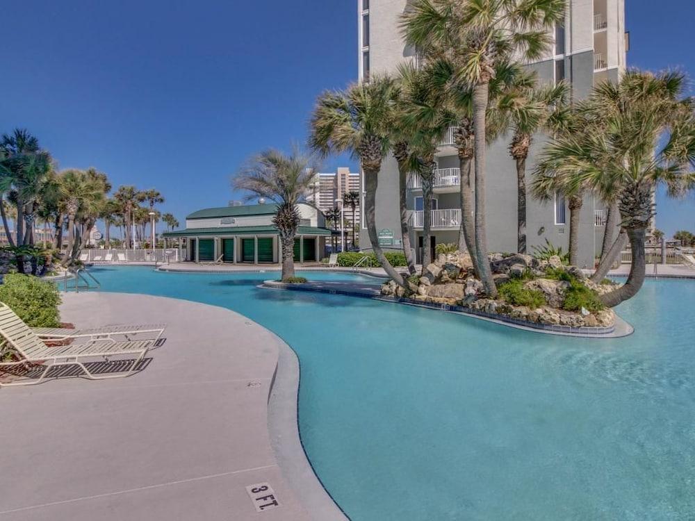 Long Beach Luxury 3 1006 - Outdoor Pool