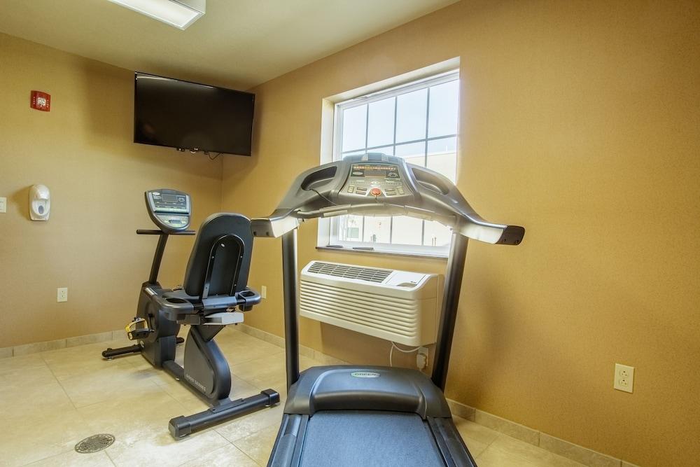 Cobblestone Inn & Suites - Corry - Fitness Facility