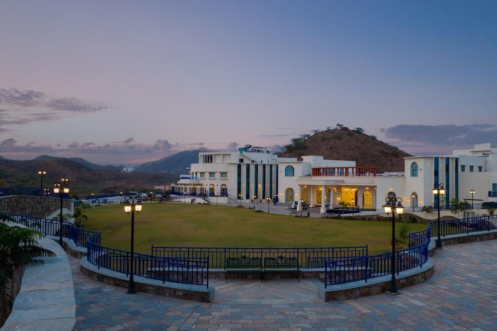 Ramee Royal Resort & Spa Udaipur - Exterior