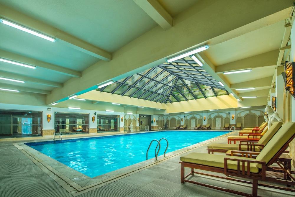 Guangzhou Phoenix City Hotel - Indoor/Outdoor Pool