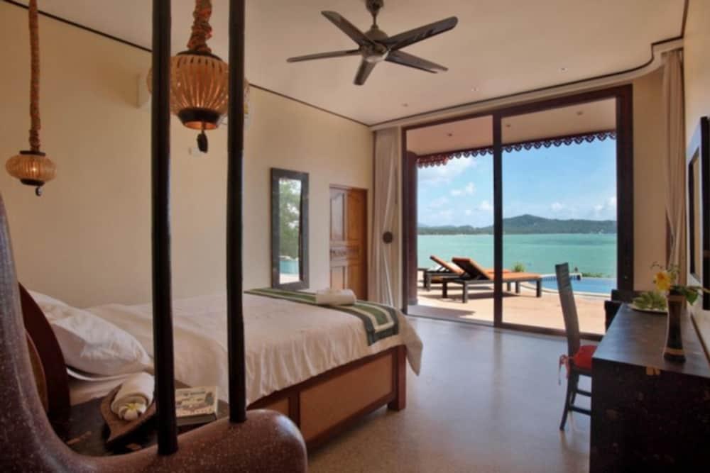 5 Bedroom Sea Front Villa SDV231 - Koh Phangan-By Samui Dream Villas - Room