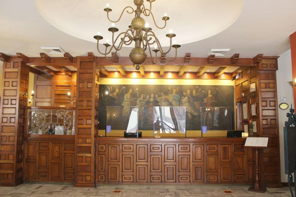 Hotel De Mendoza - Reception