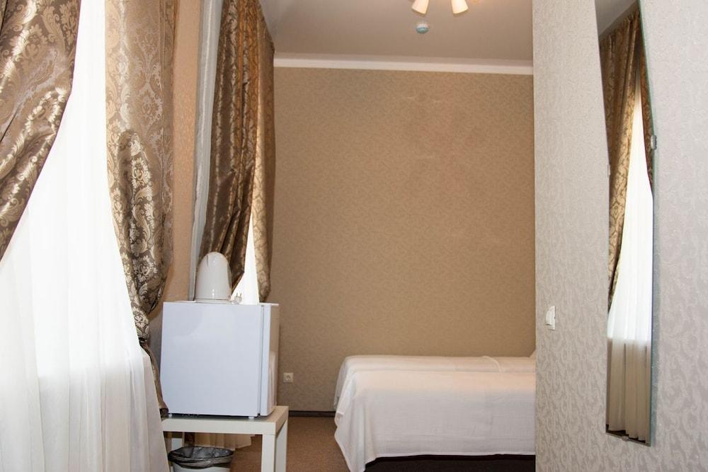 Hotel Anzhelika - Room