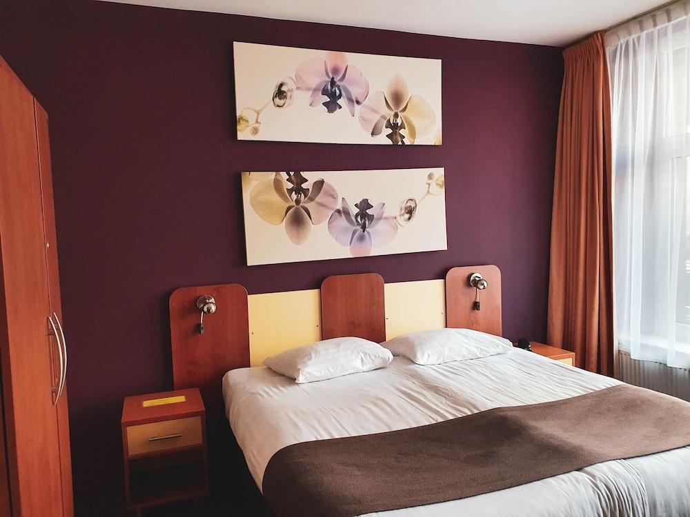 Hotel Wilhelmina - Room