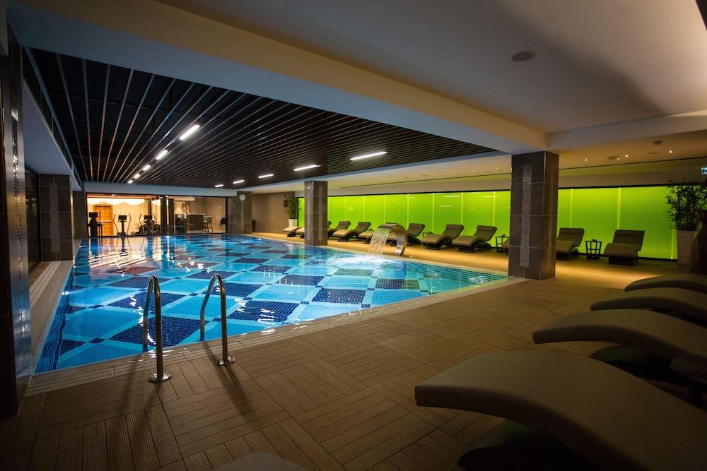 Royal Stay Palace Hotel - Indoor Pool