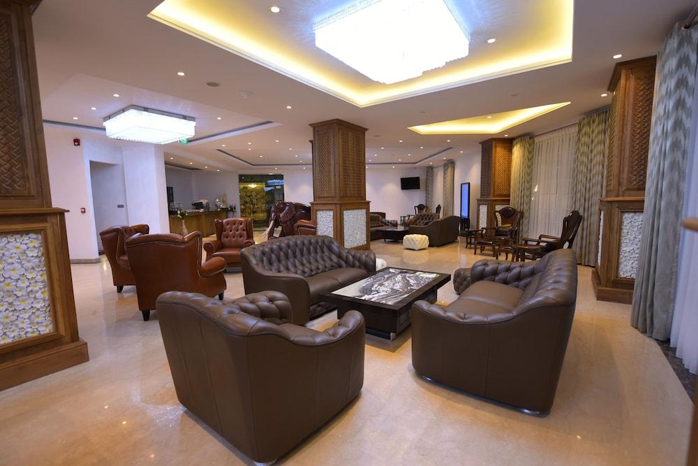 Araliya Green City - Lobby Lounge