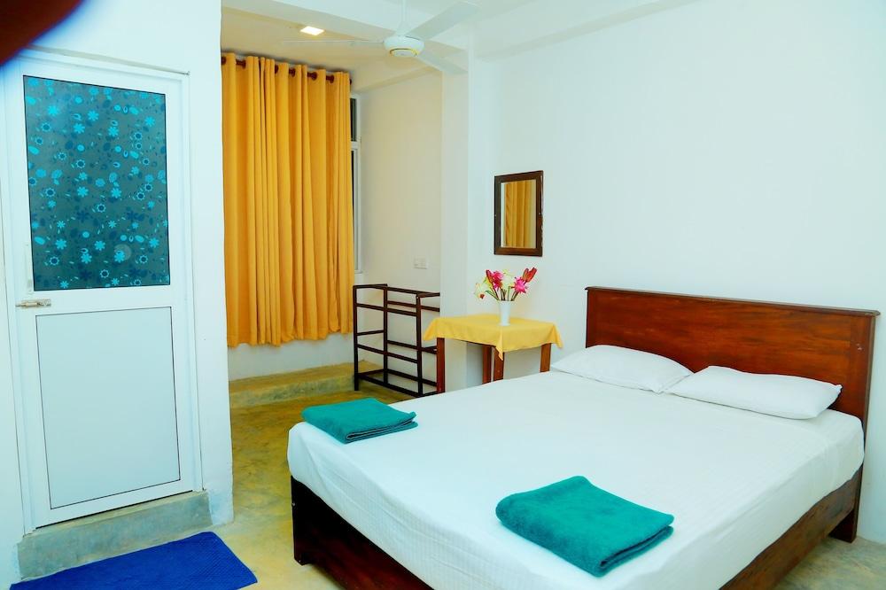 The Surflanaka Resort - Room