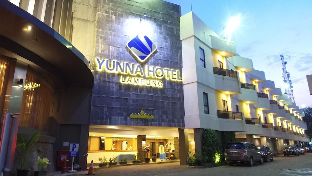 Yunna Hotel - Featured Image