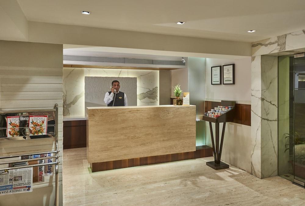 Hotel Bawa Continental - Lobby