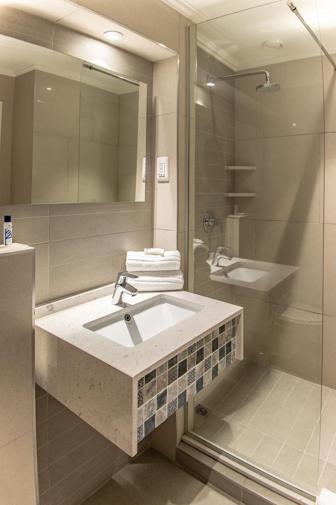 Town Lodge Johannesburg Airport - Bathroom