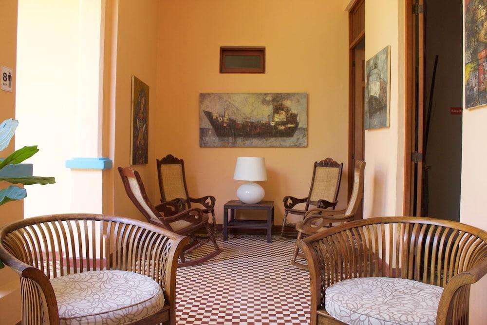 Hotel Villa Colonial - Lobby Sitting Area