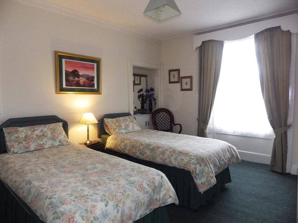 The Central Guest House - Room