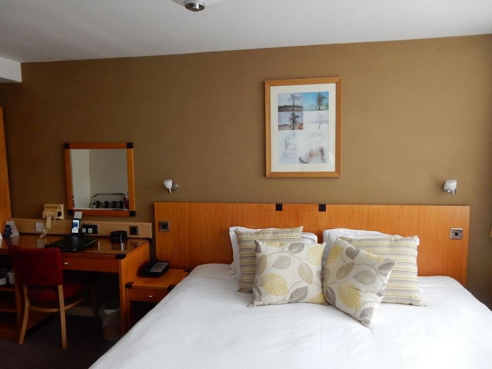 Best Western Sheffield City Centre Cutlers Hotel - Room