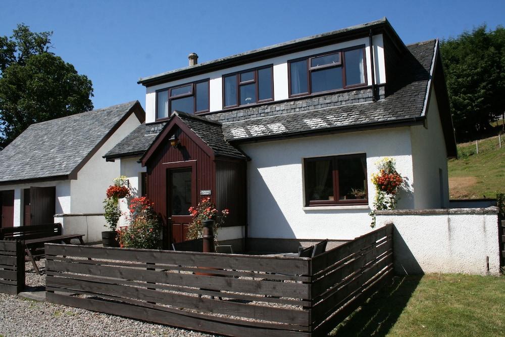 Highgarry Cottage - Exterior