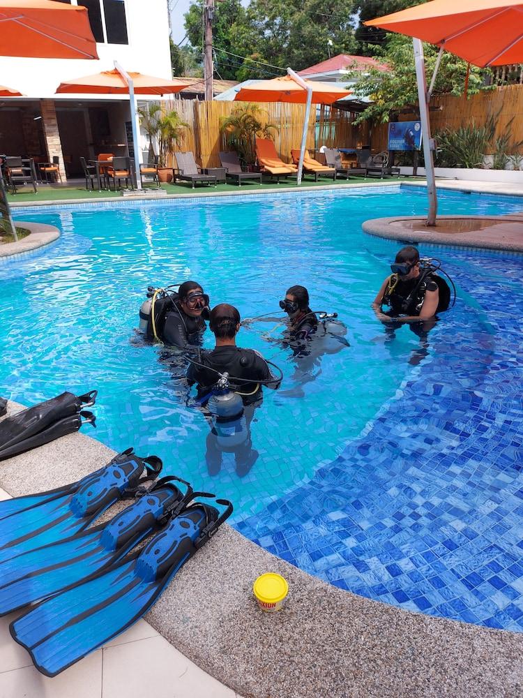 Lalaguna Villas Luxury Dive Resort & Spa - Pool
