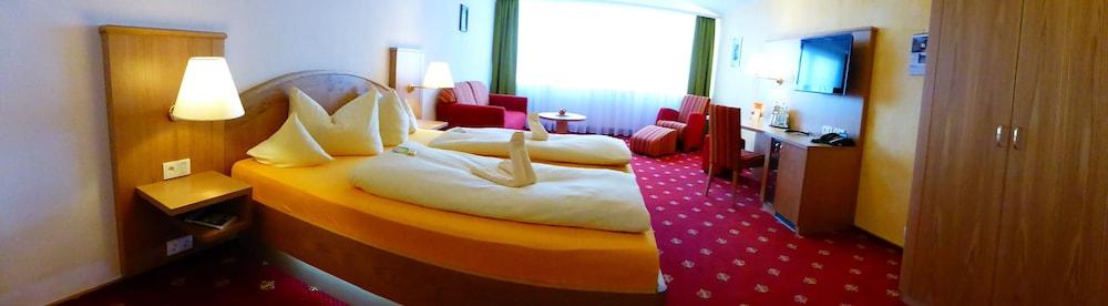Land-gut-Hotel Schweigener Hof - Room