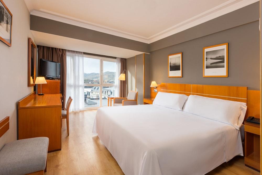 Hotel San Sebastián Orly, Affiliated by Meliá - Room