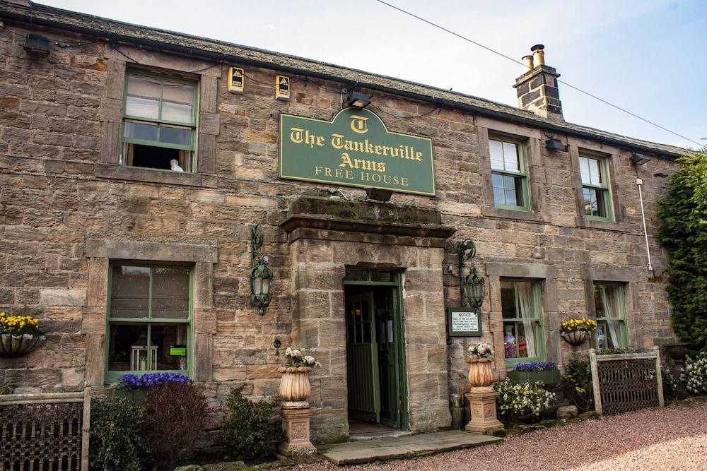 The Tankerville Arms - Exterior