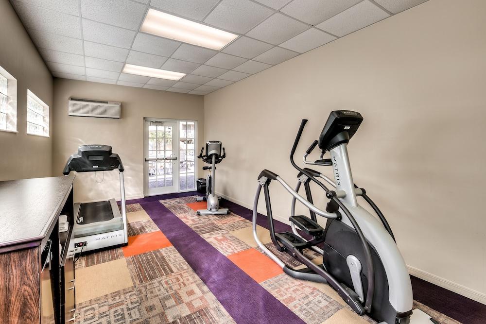 Inn of Naples, Tapestry Collection by Hilton - Fitness Facility