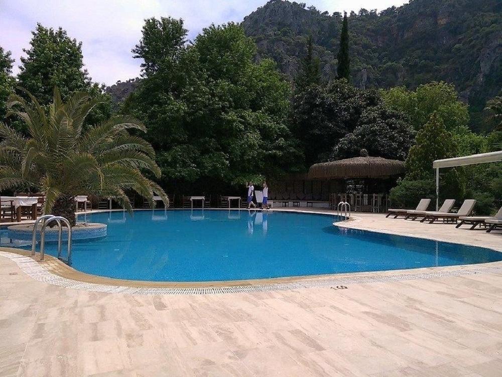 Aydos Club - Outdoor Pool