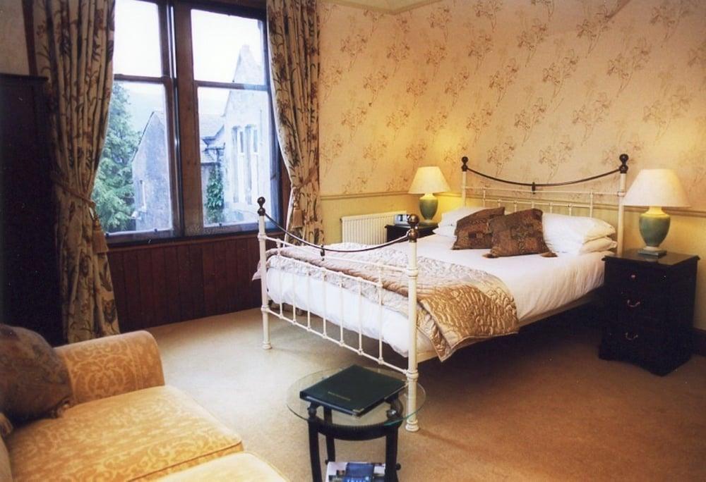 Caddon View Country Guest House - Room