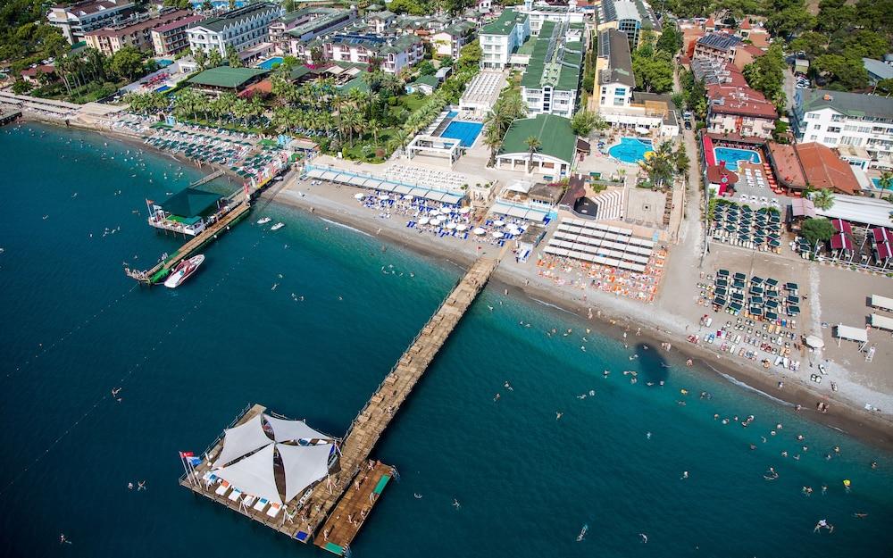 Onkel Resort Hotel - Aerial View