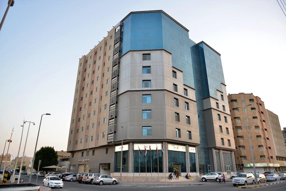 Mergab Tower Hotel Apartments - Featured Image