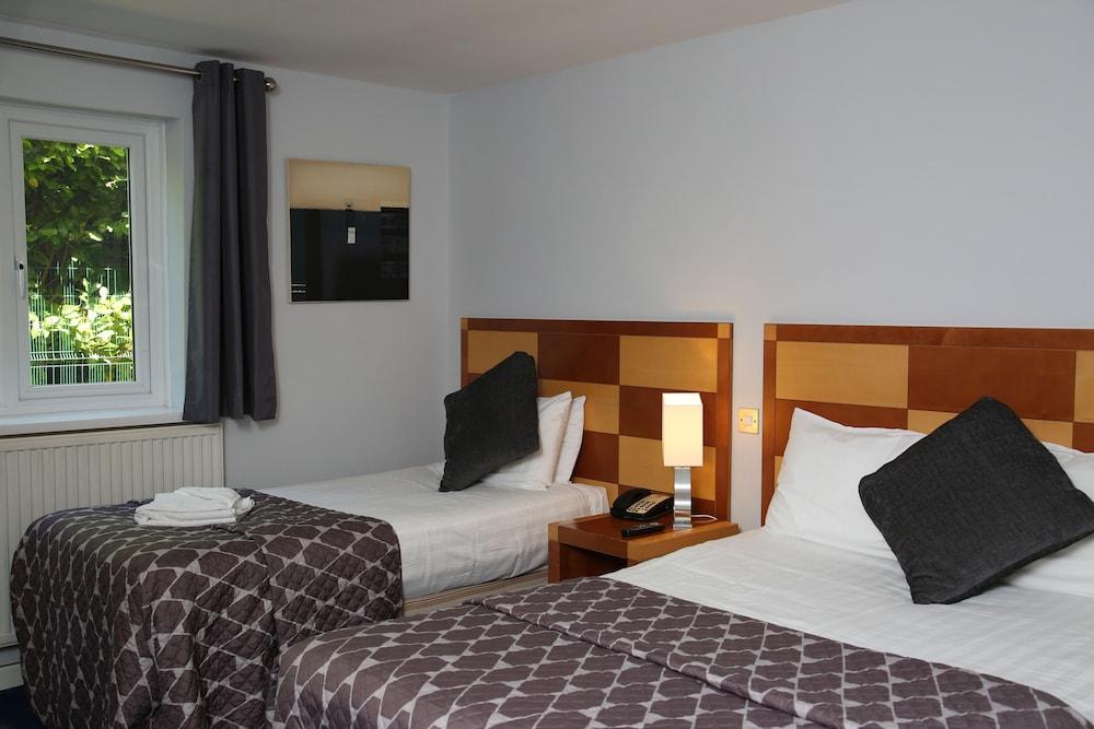 Quality Hotel Coventry - Room