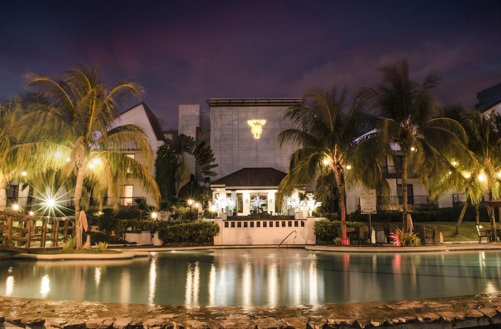 Thunderbird Resorts - Rizal - Exterior