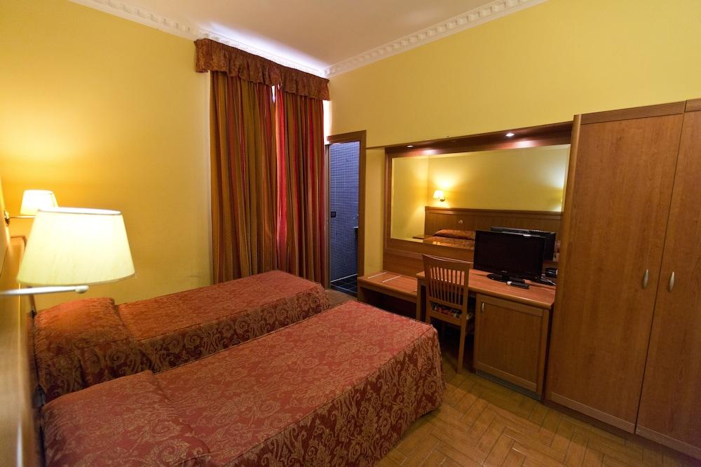 Hotel Lella - Room