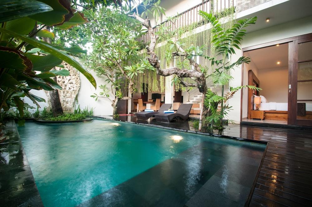 Bali Life Villas - Outdoor Pool