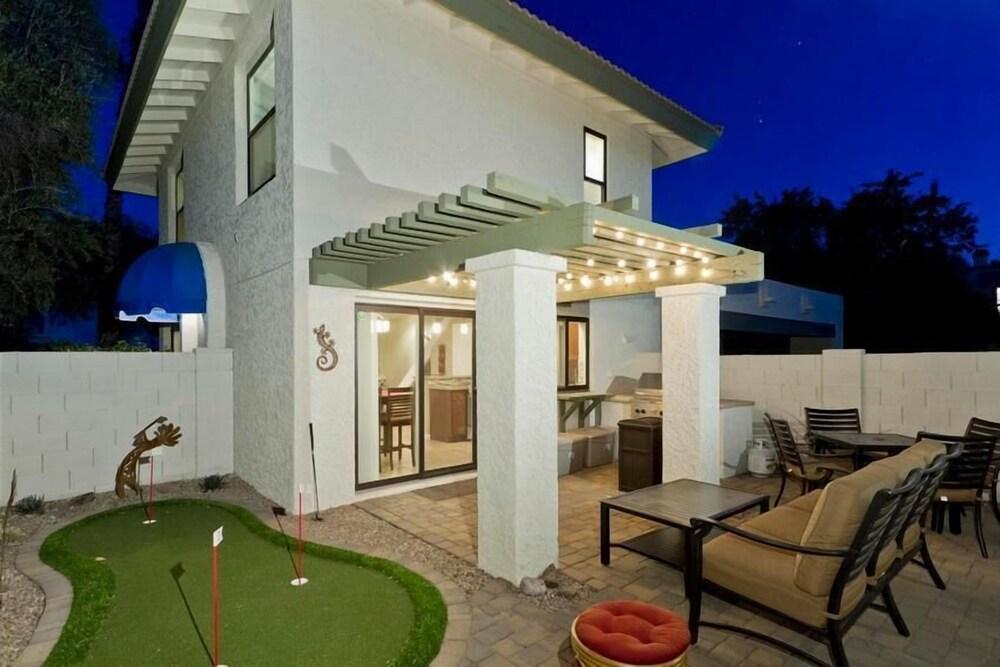 19th Hole By Signature Vacation Rentals - Featured Image