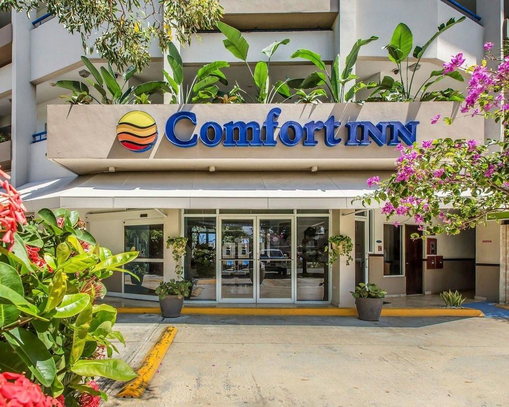 Comfort Inn & Suites Levittown - Exterior