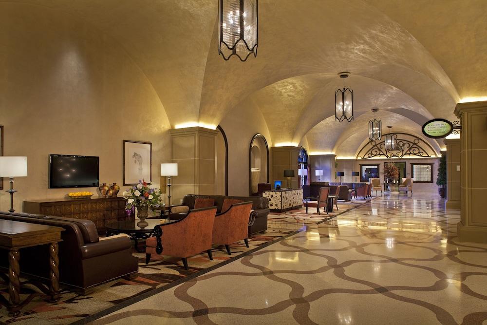 Casino Del Sol Resort - Lobby Sitting Area