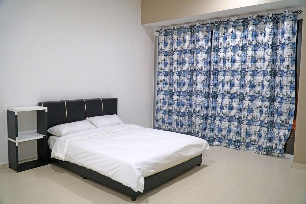 CVR Homestay Melaka - Room