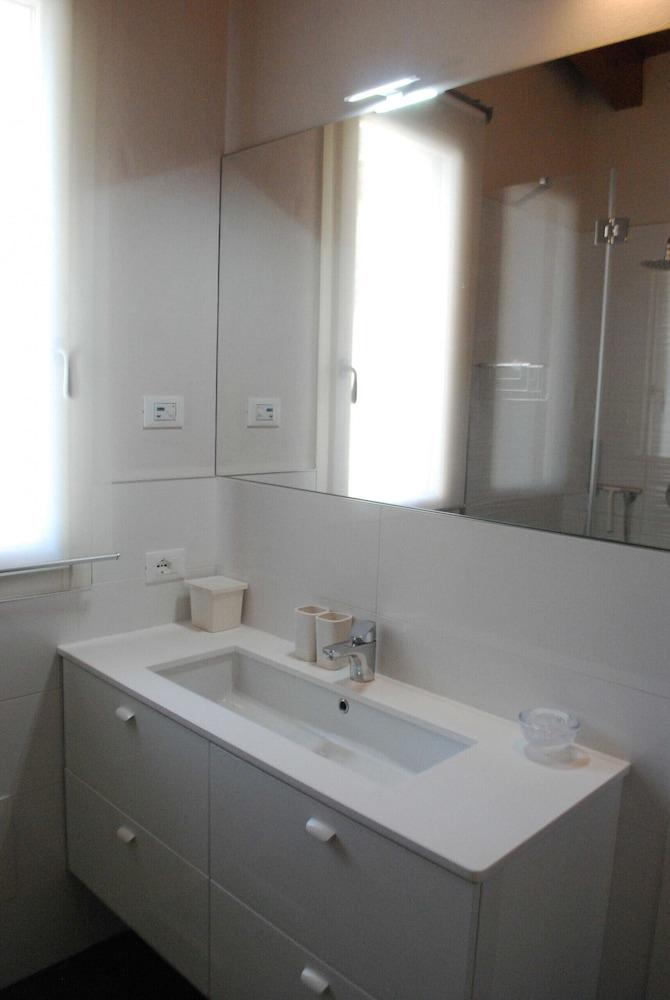 Casa Franka - Bathroom