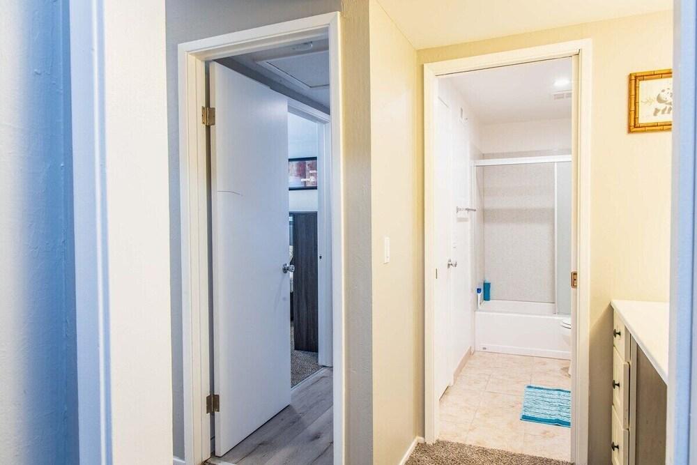 Updated 2 Bedroom in San Jose - Room