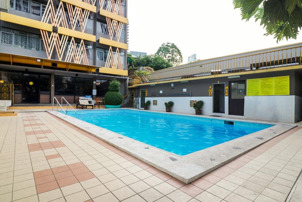 Malaysia Hotel Bangkok - Outdoor Pool
