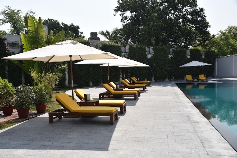 Maidens Hotel, Delhi - Outdoor Pool