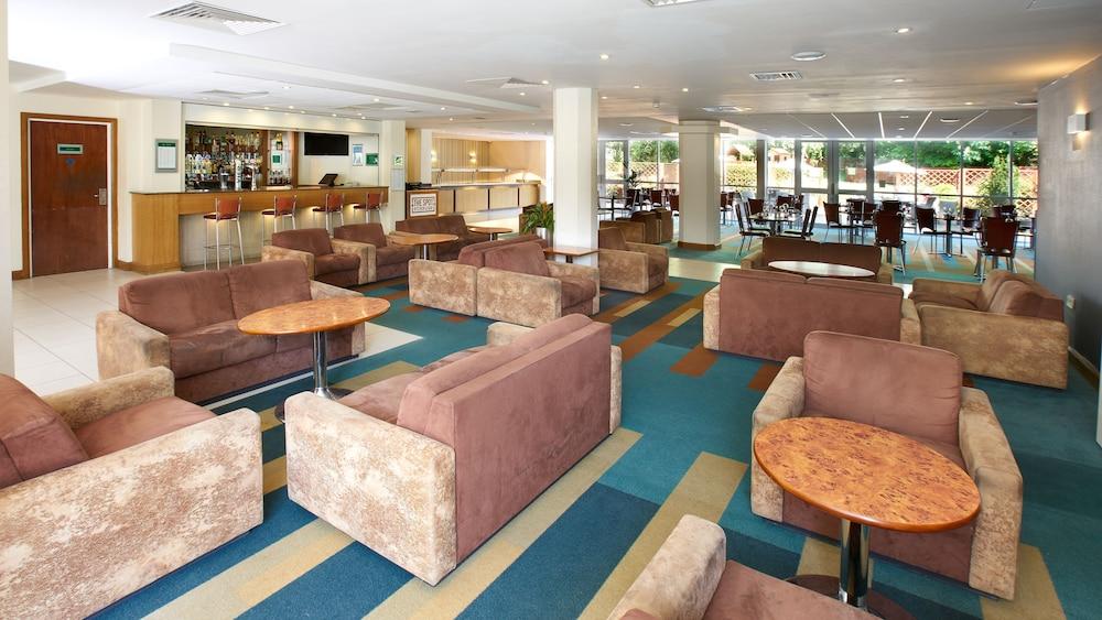 Holiday Inn Bristol Airport, an IHG Hotel - Lobby Lounge