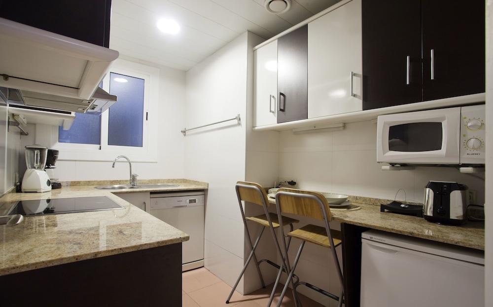 Espai Barcelona Camp Nou Apartment - Private Kitchen