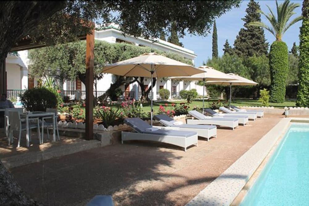 Hôtel Transatlantique Meknes - Outdoor Pool
