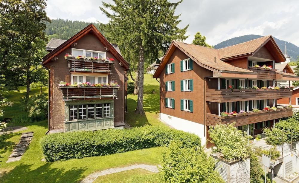 Hirschen Guesthouse - Village Hotel - Featured Image