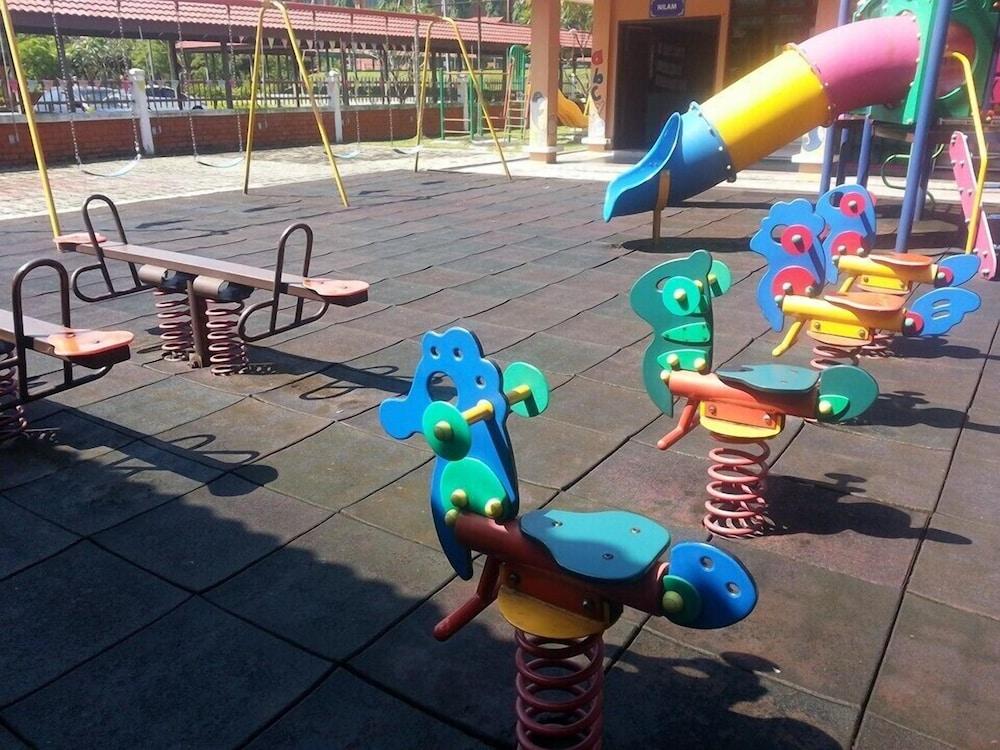 Nadia Damansara Damai Homestay - Children’s Play Area - Outdoor
