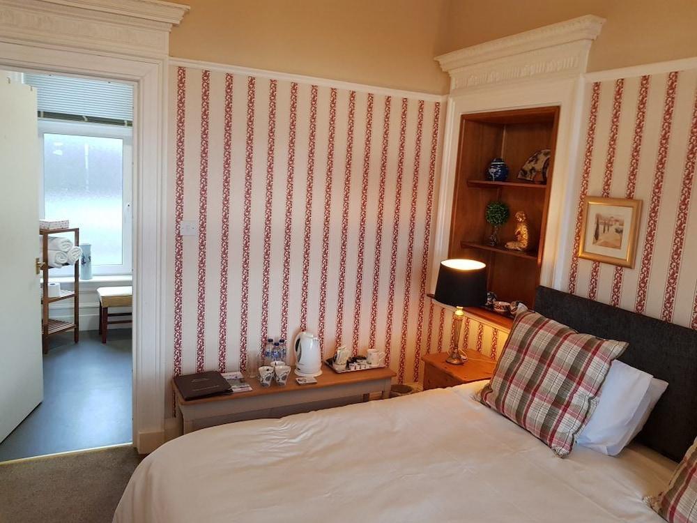 Seaview Guest House - Room