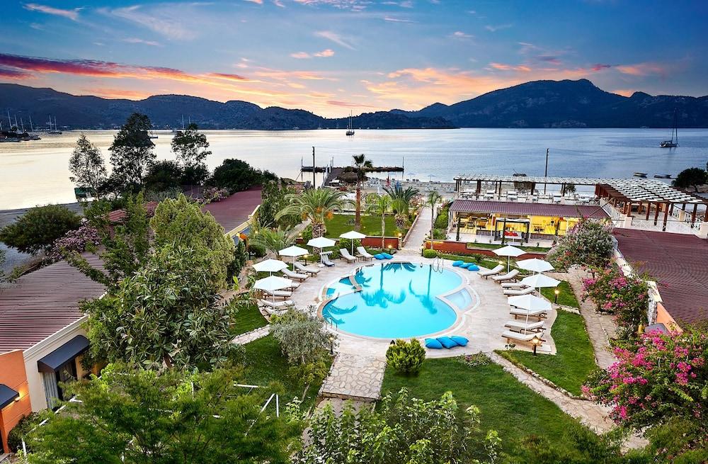 Fİ Light Solto Boutique Beach - Featured Image