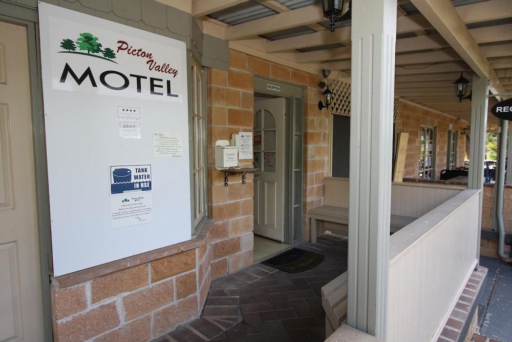 Picton Valley Motel - Featured Image