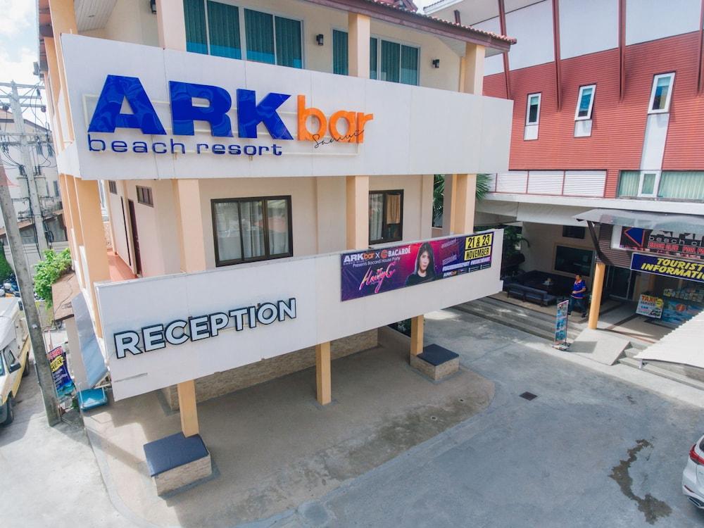 Ark Bar Beach Resort - Lobby